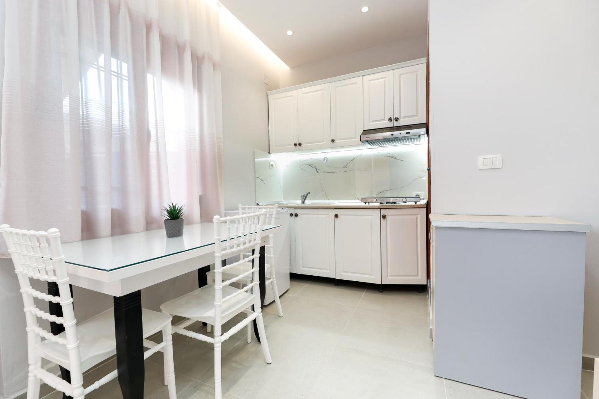 Vila Feliz - Premium Rooms With Free Private Parking Vlorë Exterior foto